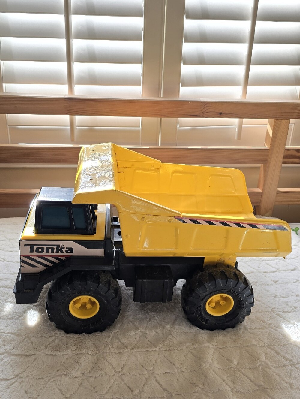 Tonka Yellow and Black Classic Metal Dump Truck